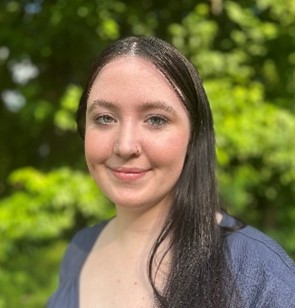 Headshot of Felicia Dequieros